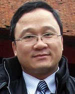 Khuất Việt Hùng