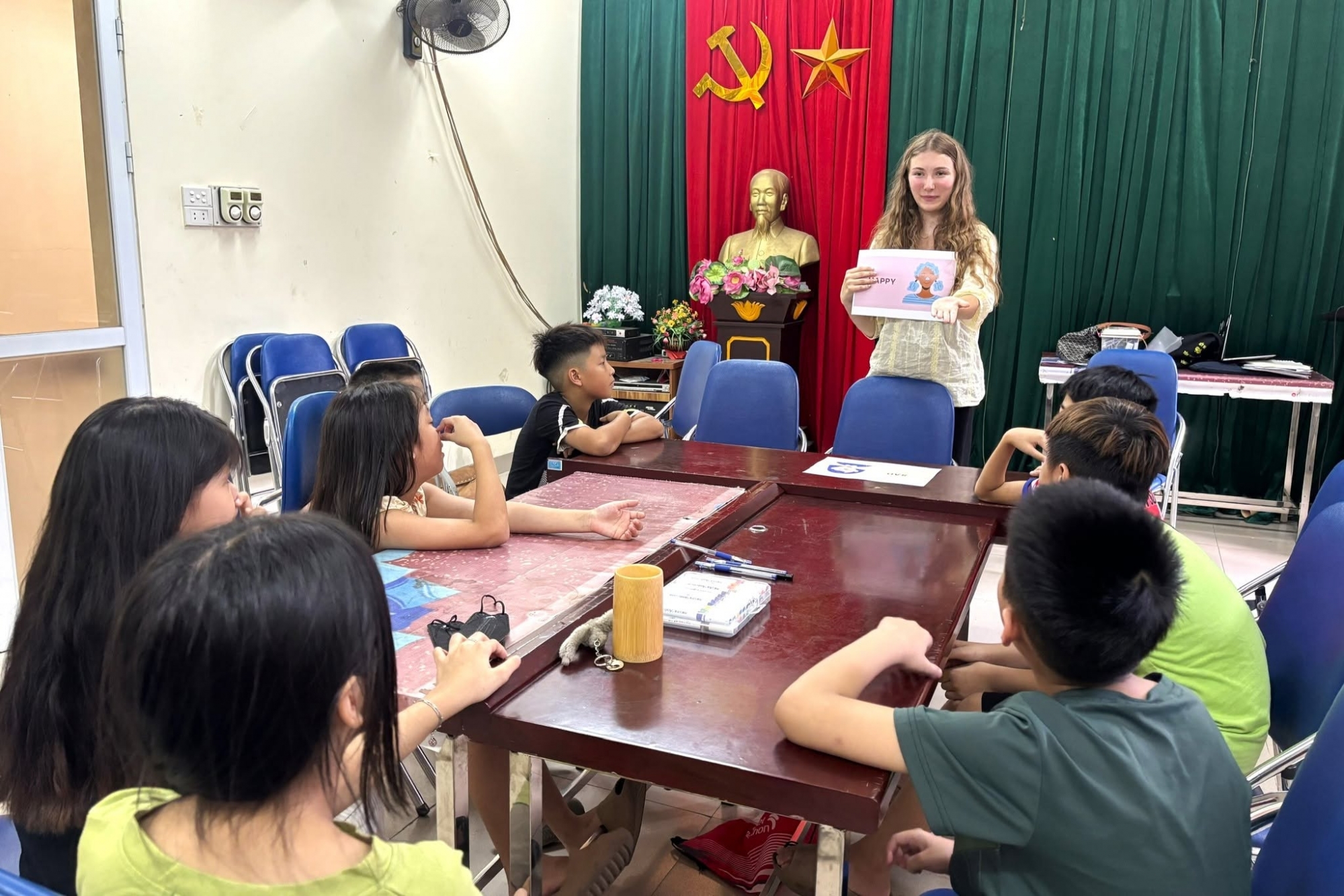 Khởi động chuỗi câu lạc bộ hè cho trẻ Cắt đứt Vòng xoáy tại Hà Nội