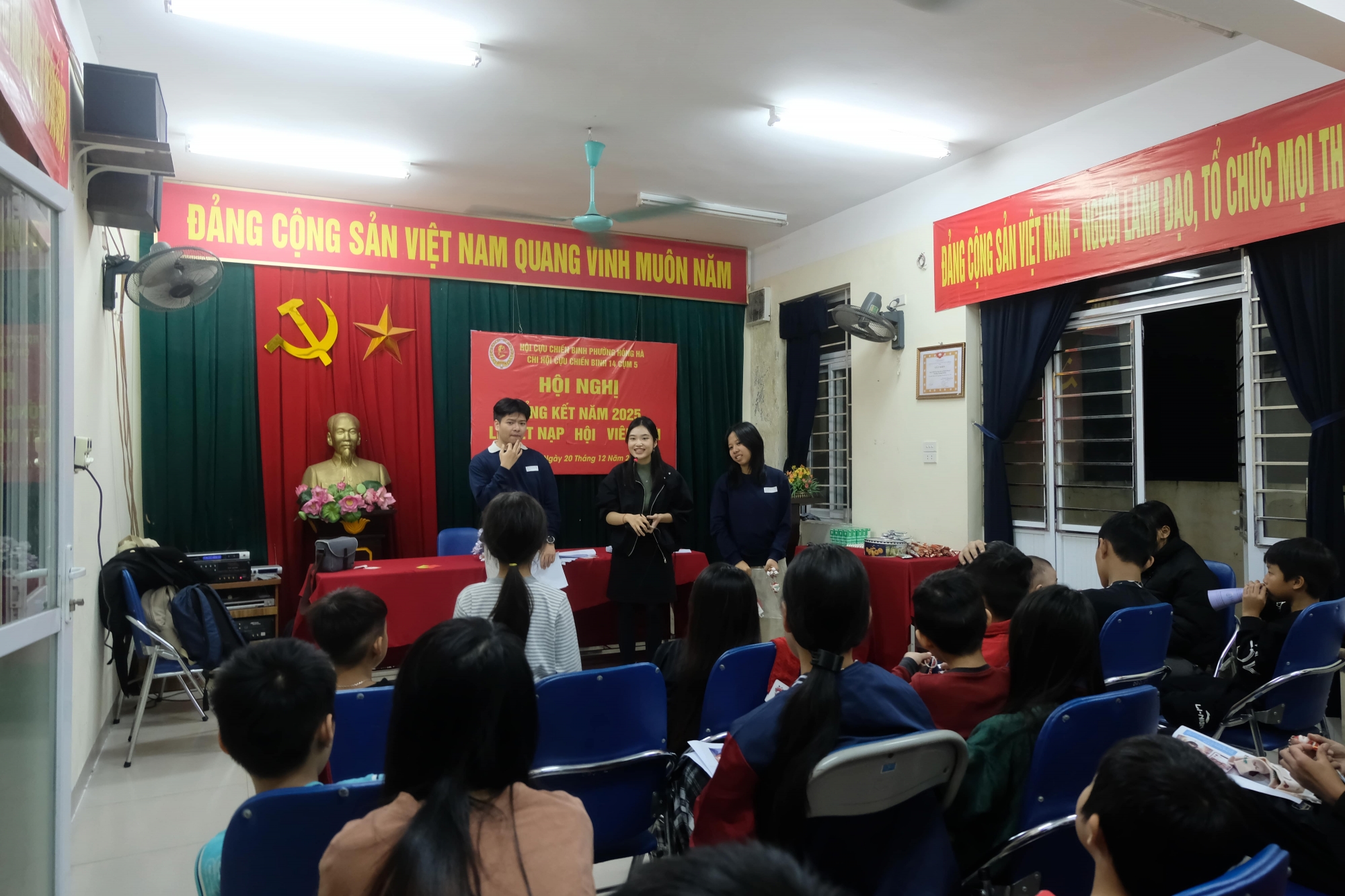 Sinh hoạt chủ đề an toàn trên không gian mạng cùng trẻ dự án Cắt đứt Vòng xoáy tại Hà Nội