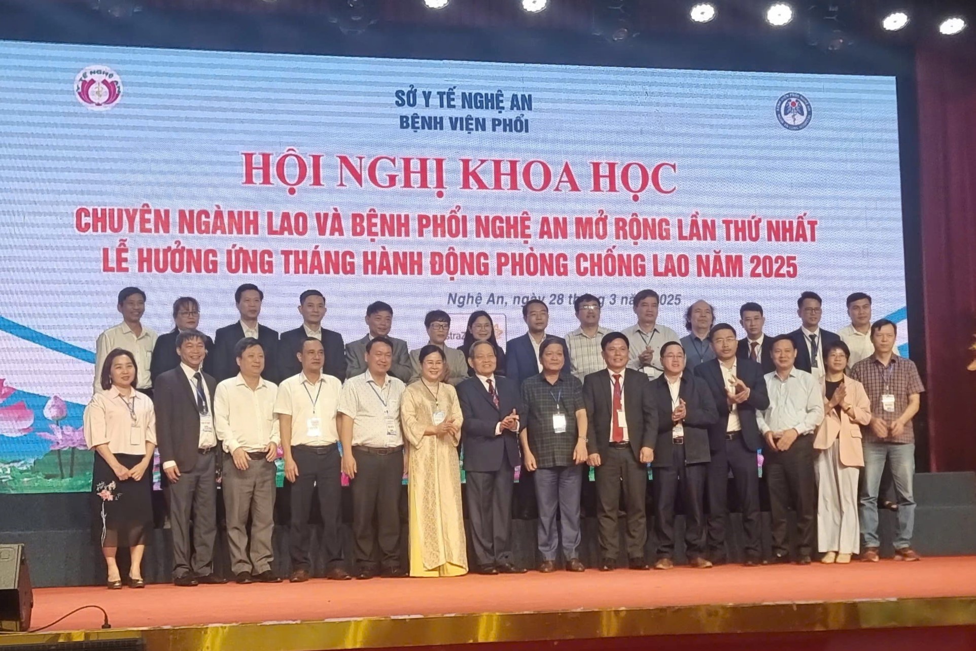 SCDI attends the scientific conference on tuberculosis and lung diseases in Nghe An