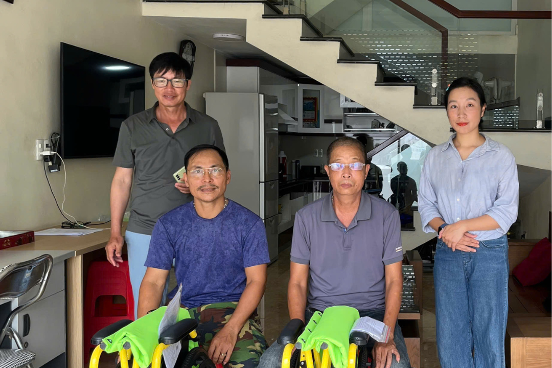 Trao tặng 44 xe lăn đến người khuyết tật có hoàn cảnh khó khăn